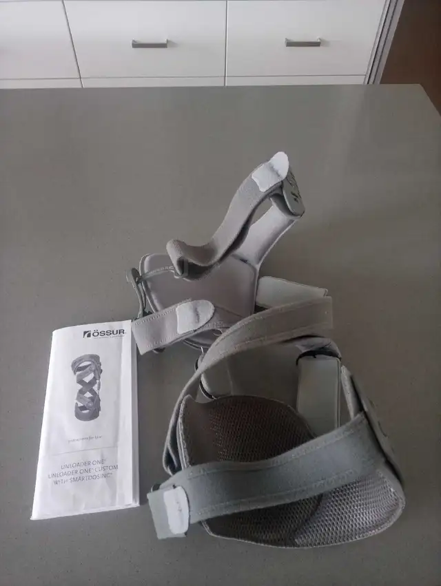 Ossur Knee Brace - Photo 2