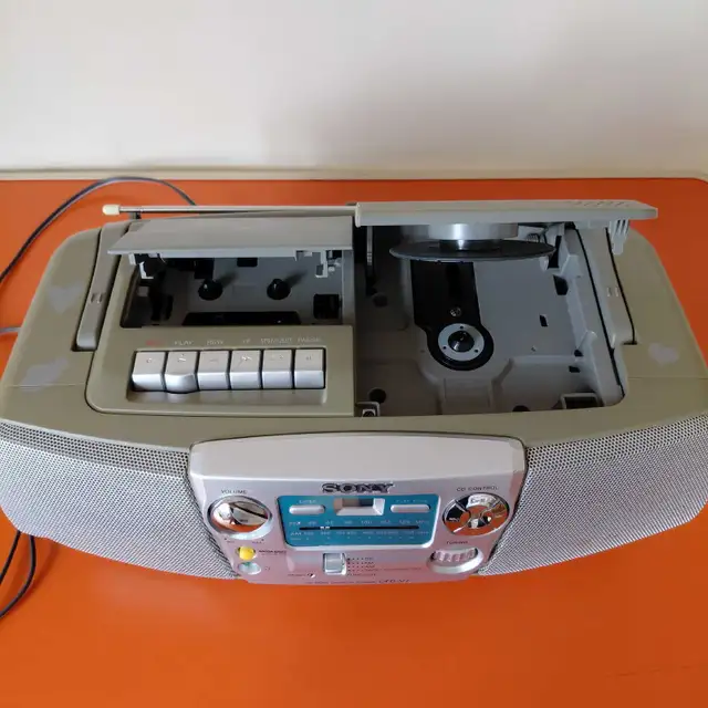 Radio Boombox Sony vintage AM FM CD Cassette - Photo 3