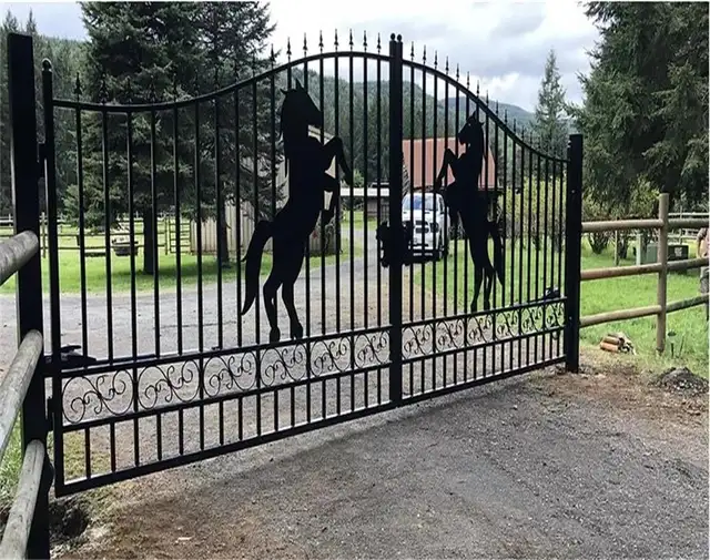 Iron Driveway Gate 20FT - Beautiful Horse Artwork! - Photo 3