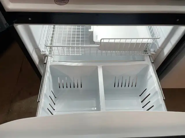 Réfrigérateur stainless fumé 33'' portes Françaises Whirlpool - Photo 3