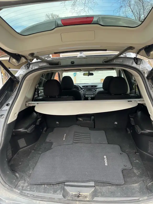 2017 Nissan Rogue SV - Photo 6