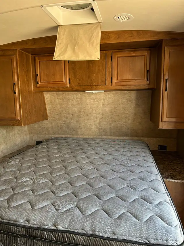 Creekside 2017RLS Travel Trailer - Photo 7