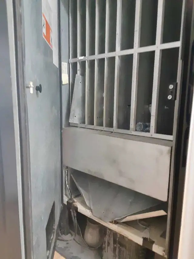 vending machine for sale - Photo 2