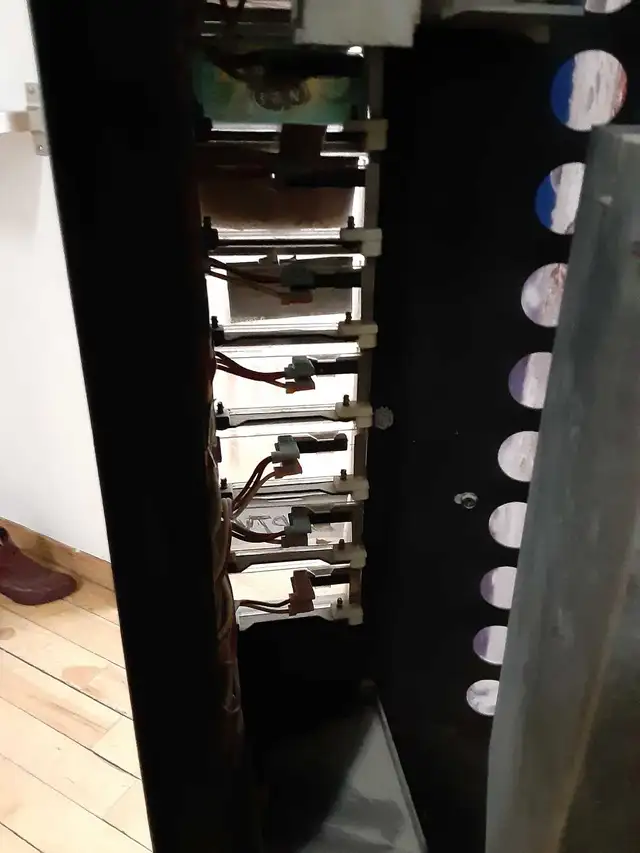 vending machine for sale - Photo 5