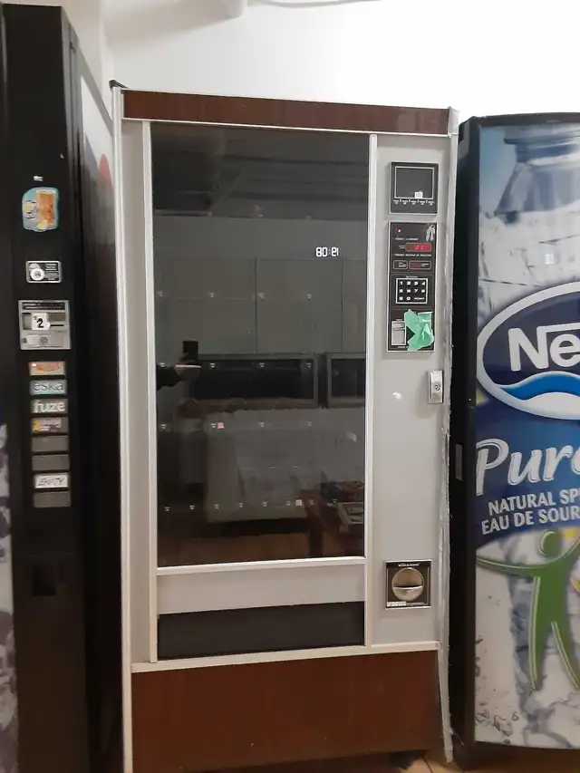vending machine for sale - Photo 6