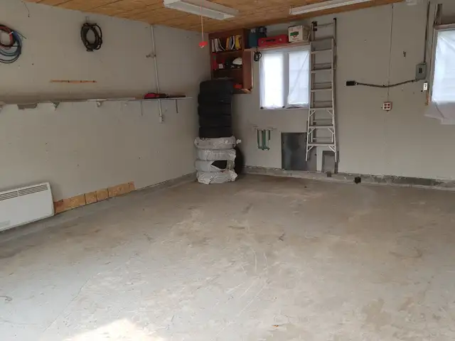 Garage 20 x 24 pour entreposage éléctricité 120\230v inclue - Photo 3