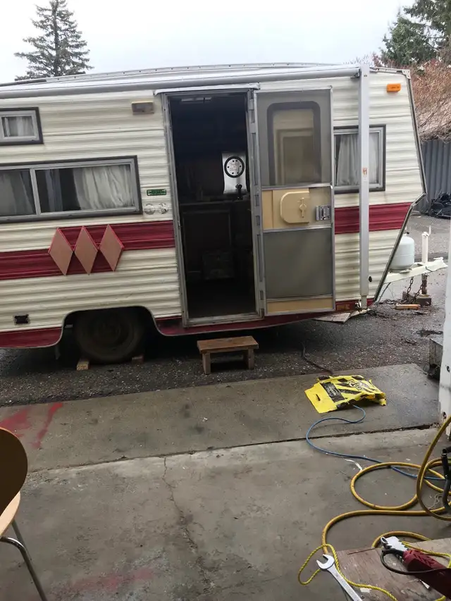 1977 - 16. Foot CAMPER. Trailer - Photo 4