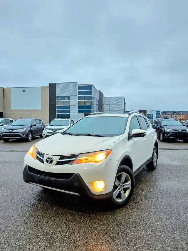 2015 Toyota Rav4 - Photo 2