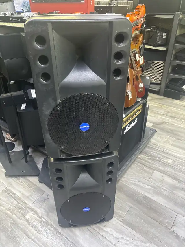 Mackie Art 300A Active Speaker System Pair