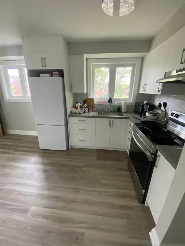 ROOM FOR RENT MAY FIRST - JANE AND SHEPPARD - Photo 6