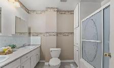 ROOM FOR RENT IN NEWMARKET - LESLIE AND DAVIS - Photo 6