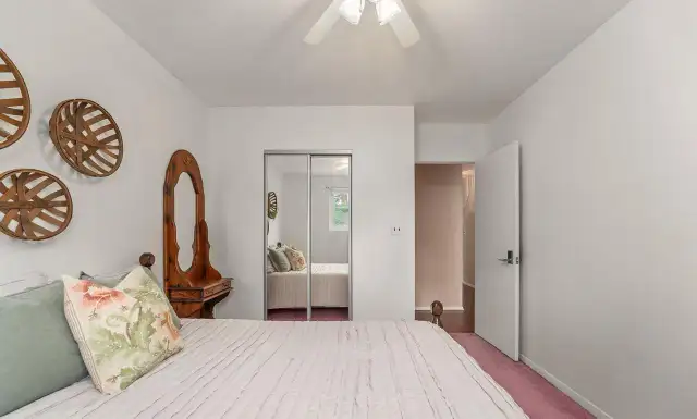 ROOM FOR RENT IN NEWMARKET - LESLIE AND DAVIS - Photo 7