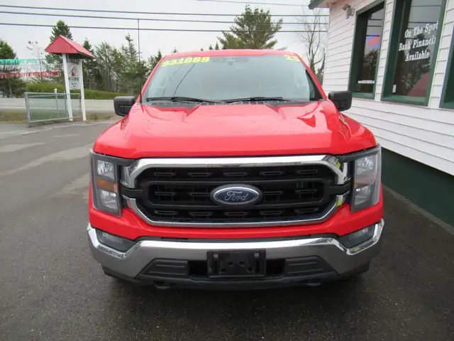 2023 Ford F-150 XLT w/ 3.3L V6 | Former Milwaukee Tools Truck | - Photo 3