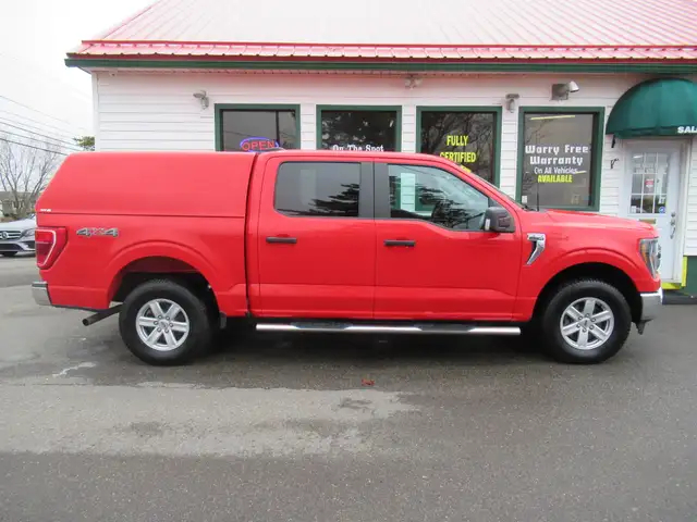 2023 Ford F-150 XLT w/ 3.3L V6 | Former Milwaukee Tools Truck | - Photo 7