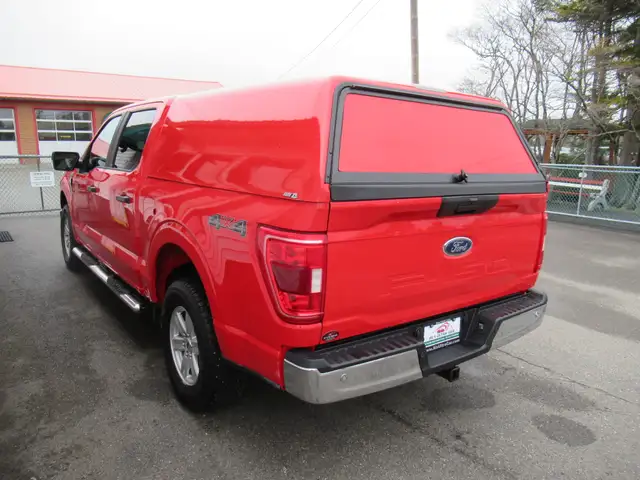2023 Ford F-150 XLT w/ 3.3L V6 | Former Milwaukee Tools Truck | - Photo 14