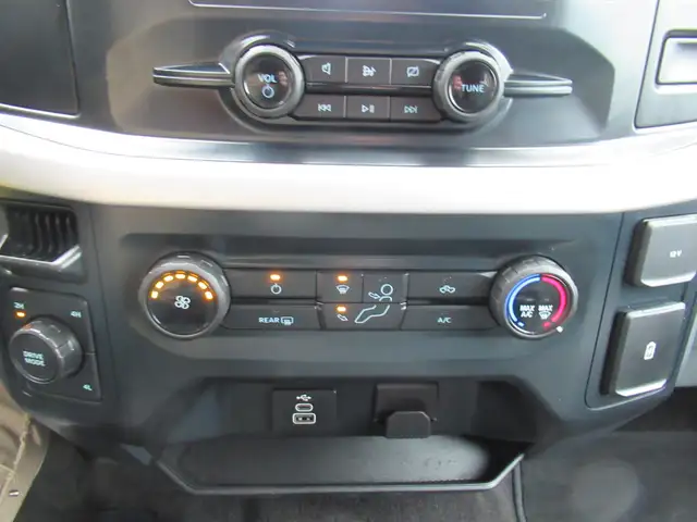 2023 Ford F-150 XLT w/ 3.3L V6 | Former Milwaukee Tools Truck | - Photo 25
