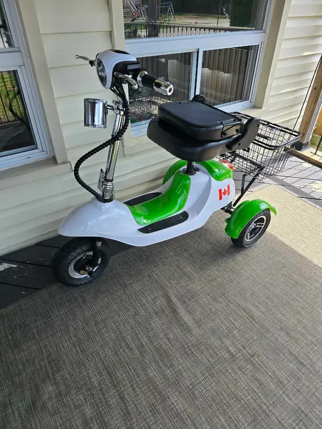 EWheels EW-20 Mobility Scooter – FAST, RELIABLE – $1,000 - Photo 3