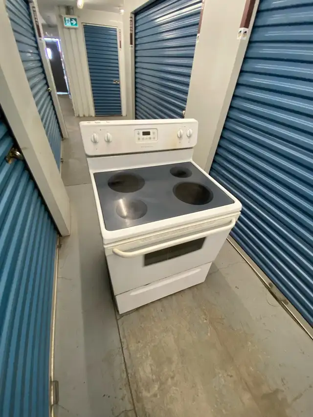 WHITE GLASS TOP STOVE AVAILABLE - Photo 3