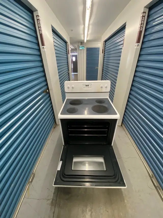 WHITE GLASS TOP STOVE AVAILABLE - Photo 8