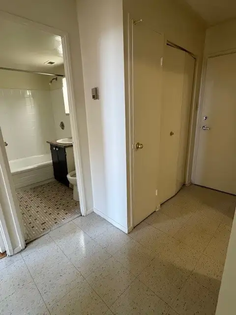 BIG 2-BEDROOM UNDER $1,800 | BRIGHT, SPACIOUS & WELL-LOCATED - Photo 18