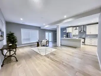 3 Bedroom Upper-Level Suite in Luxury House -15 Stevenson Guelph - Photo 4
