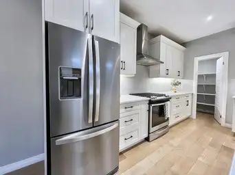 3 Bedroom Upper-Level Suite in Luxury House -15 Stevenson Guelph - Photo 8