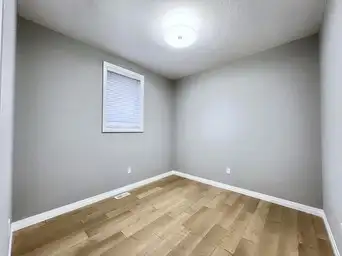 3 Bedroom Upper-Level Suite in Luxury House -15 Stevenson Guelph - Photo 24