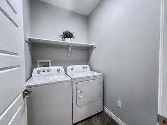 3 Bedroom Upper-Level Suite in Luxury House -15 Stevenson Guelph - Photo 25