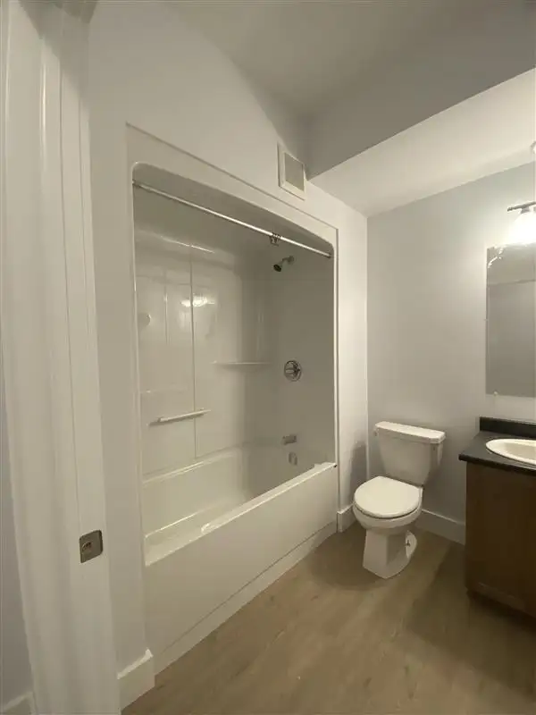 Welcome to 29 Metcalf Street – Modern Living in the Heart of the - Photo 11