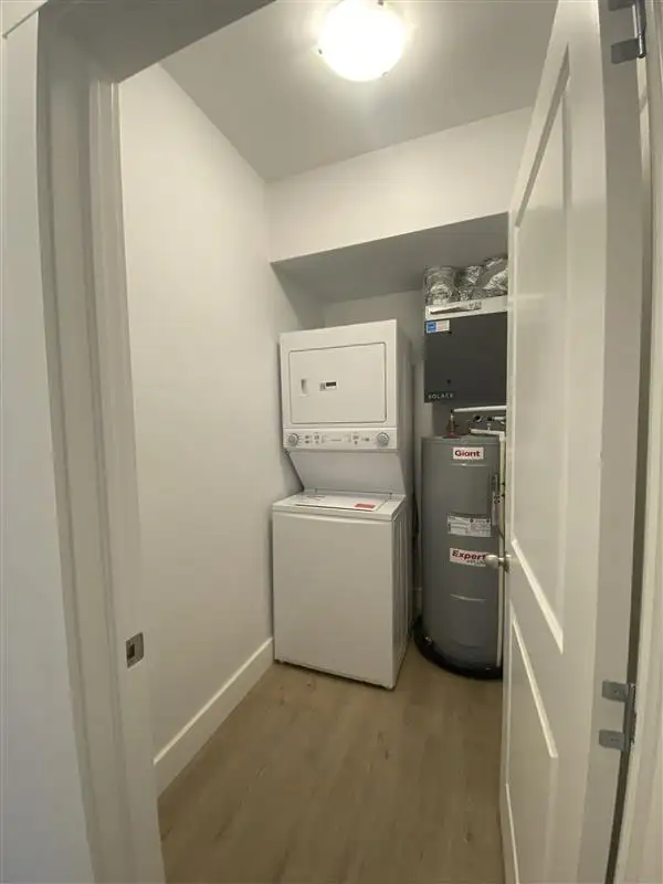 Welcome to 29 Metcalf Street – Modern Living in the Heart of the - Photo 12