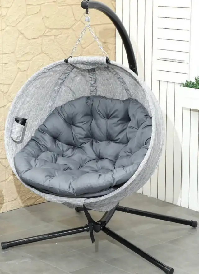 Hanging Pod Chair w/Stand