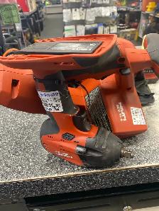 Hilti 18-A Saw Impact 4 Batteres Charger
