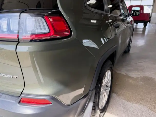 2019 Jeep Cherokee Sport / 4x4 / Low K / 0 Accident / 1 Owner - Photo 25