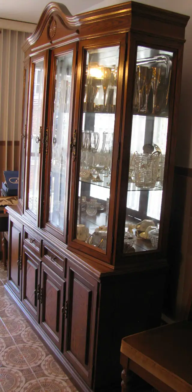 Bedroom & Kitchen Furniture - Photo 8