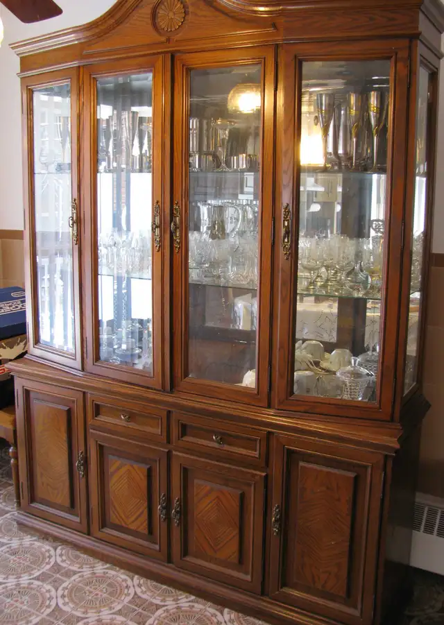 Bedroom & Kitchen Furniture - Photo 9