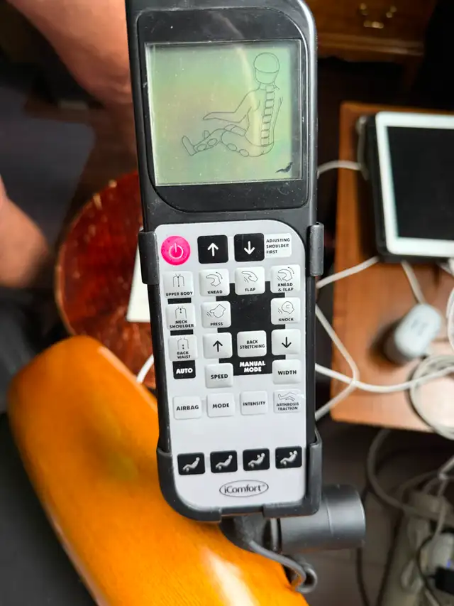 Black Message Chair - Photo 2