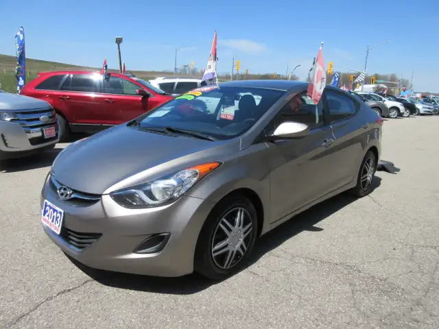 2013 Hyundai Elantra GL - Photo 3