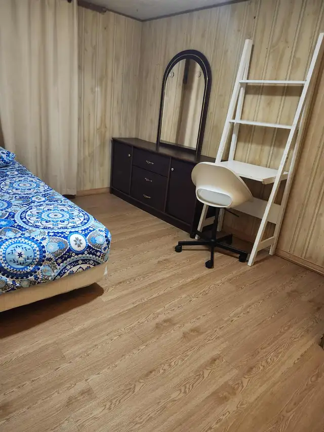 A Furnished Room for rent in Scarborough - Photo 2