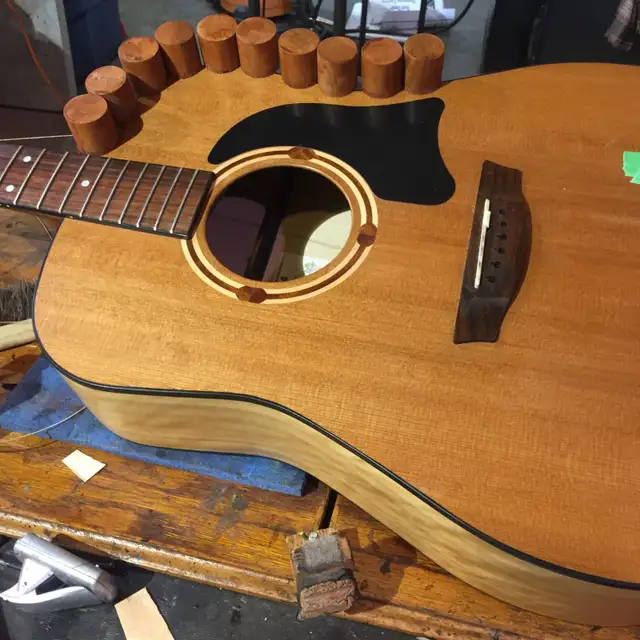 Violin, cello and string instrument Luthier - Photo 15