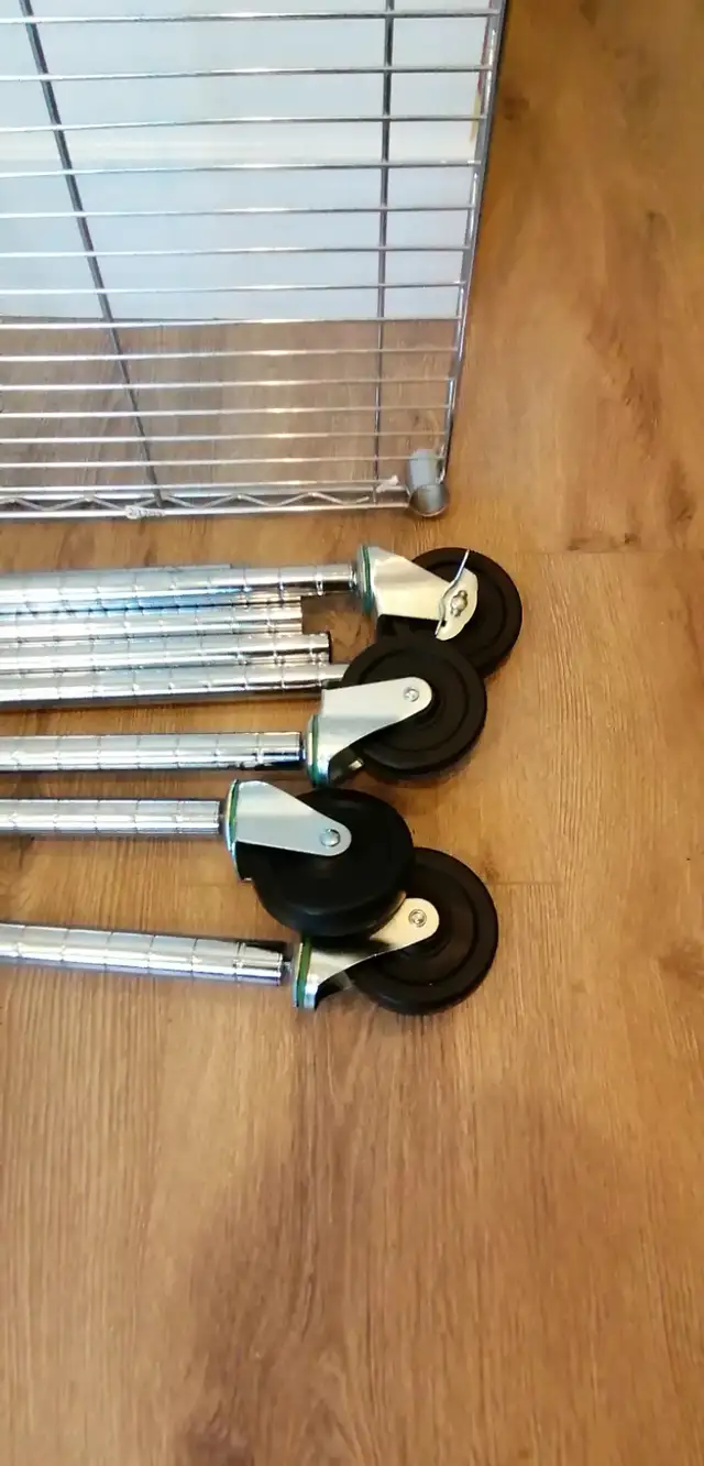 Heavy-duty 6-tier Adjustable wire shelving rack with wheels in c - Photo 3