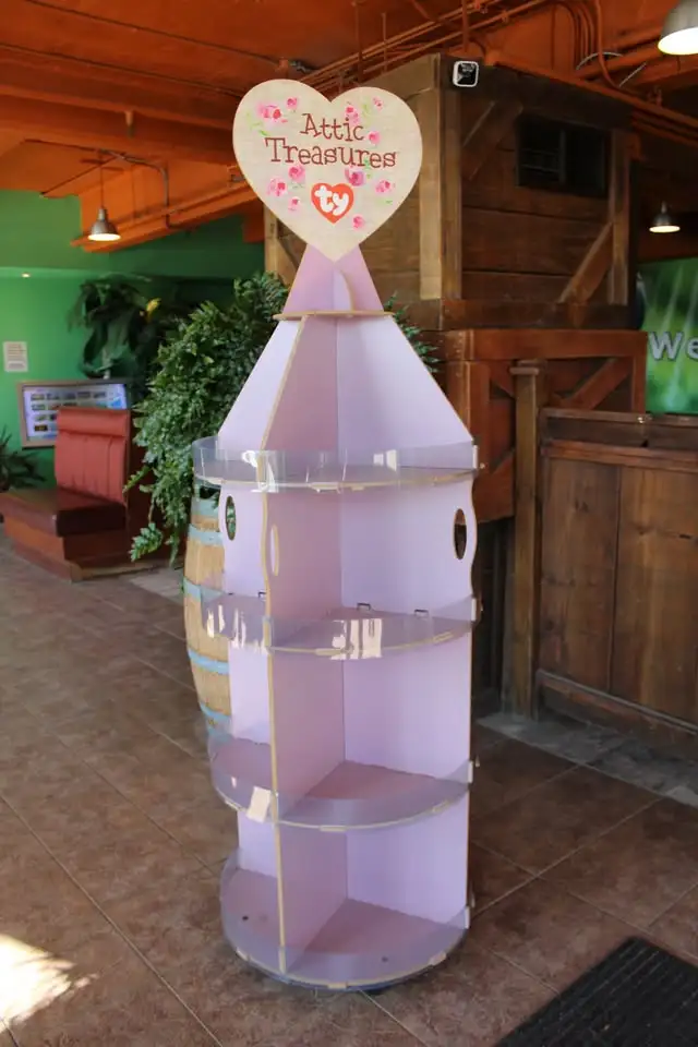 TY Toy Display Stand (TY Flippables, Attic Treasures)