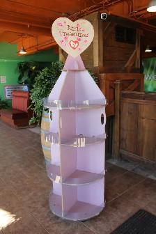 TY Toy Display Stand (TY Flippables, Attic Treasures)