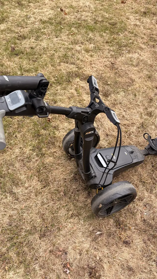 Chariot de golf électrique PowerKaddy - Photo 2