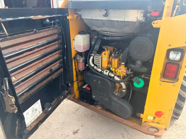 2015 CATERPILLAR 236D SKID STEER LOADER-BOBCAT, KUBOTA ETC - Photo 7