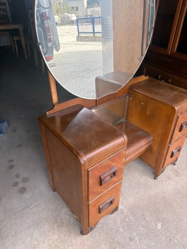 Free delivery antique Vintage Vanity Desk with Mirror - Photo 5