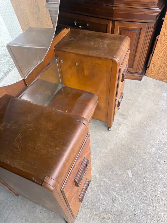 Free delivery antique Vintage Vanity Desk with Mirror - Photo 6