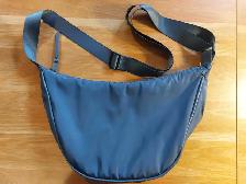 NEW PURSES, EACH $5!!