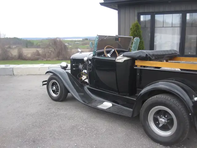 1931 FORD Model A Convertible Truck - Photo 2