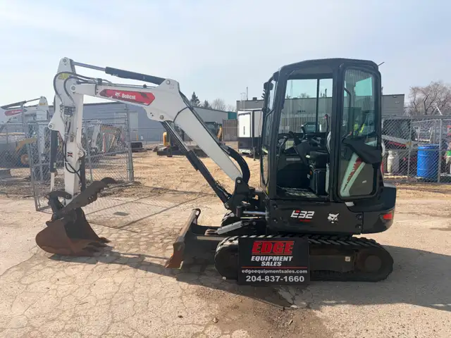 2022 BOBCAT E32 EXCAVATOR-KUBOTA, JOHN DEERE ETC