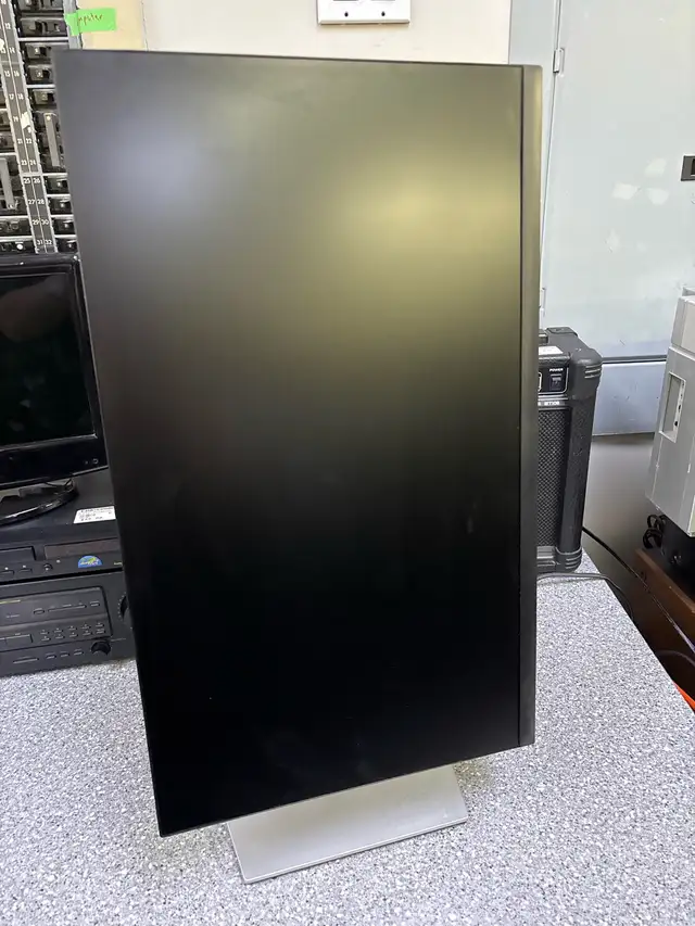 Dell P2422HE 24" 60HZ Monitor - Photo 3